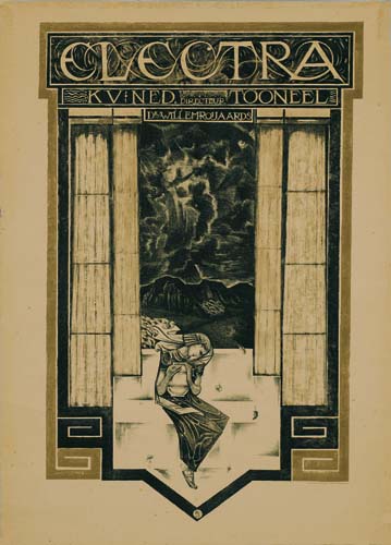 Electra, KV ned, Tooneel