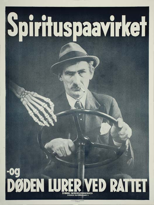 Spirituspaavirket og Doden, man driving, skeleton hand